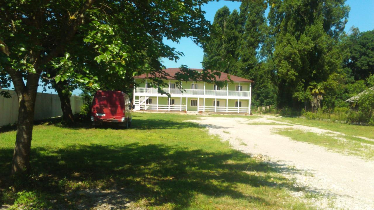 Hotel Kistrik Gudauta Esterno foto