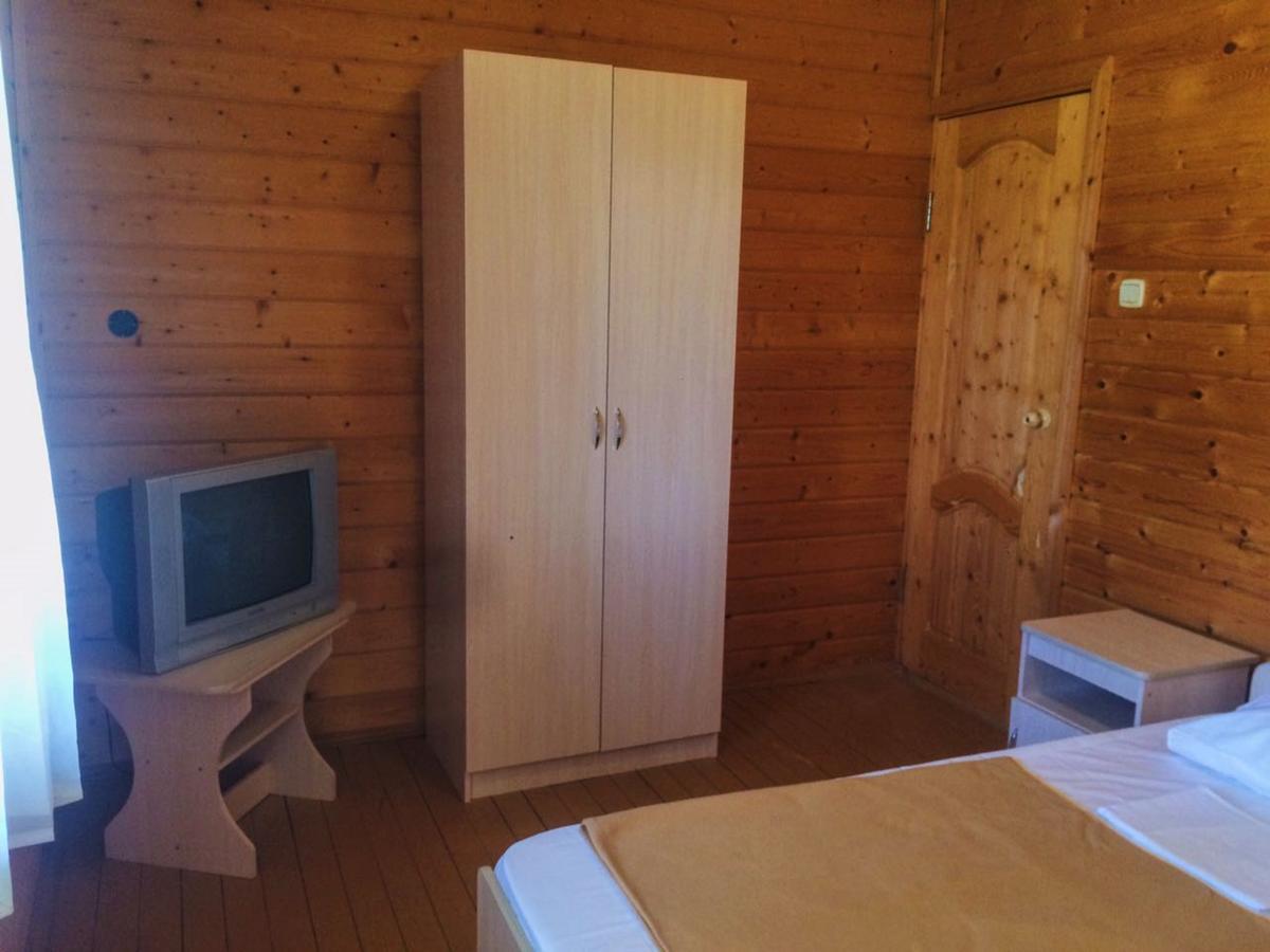 Hotel Kistrik Gudauta Esterno foto